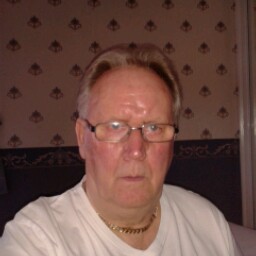 Johnny Hudson Photo 16