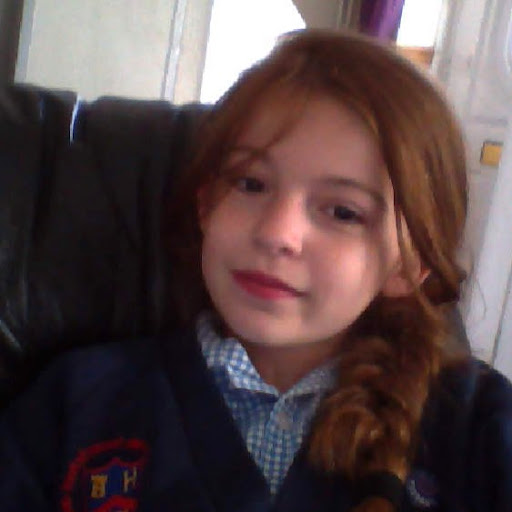 Alisha Hughes Photo 16