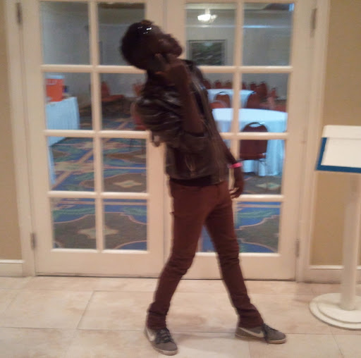Melvin Gray Photo 22