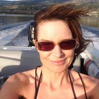 Alison Ray Photo 13