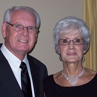 Carolyn Hopkins Photo 31