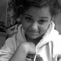 Nicole Lovato Photo 6