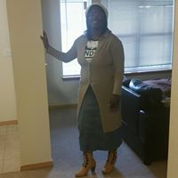 Evelyn Roberts Photo 38
