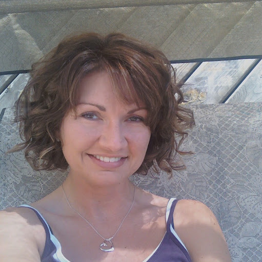 Tracy Larson Photo 36
