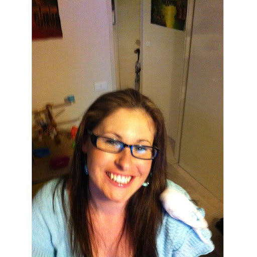 Kerri Thompson Photo 35