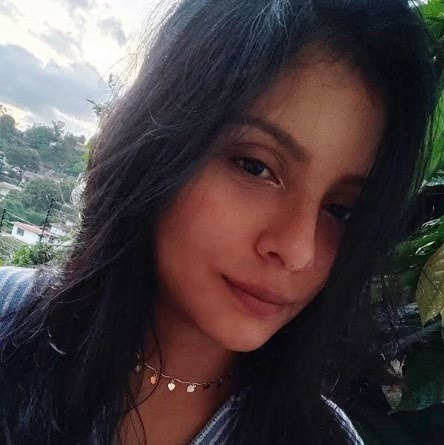 Alejandra Lopez Photo 29