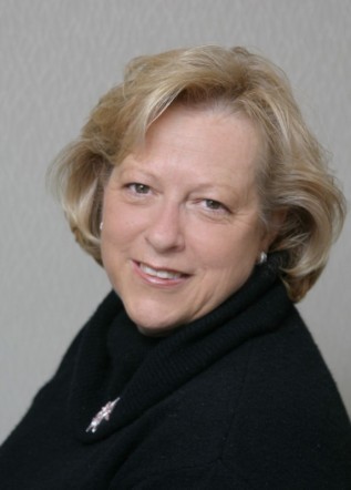 Carolyn Holmes Photo 3