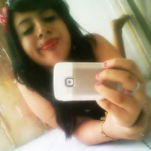 Mariel Perez Photo 17