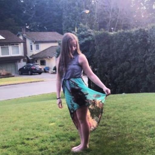 Julia Murphy Photo 26