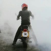 Andrew Singleton Photo 25