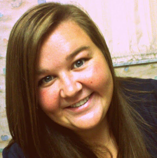 Aimee Hayes Photo 32