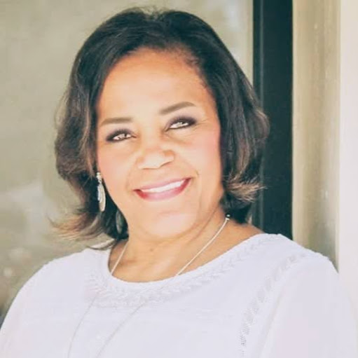 Linda Trimble Photo 19