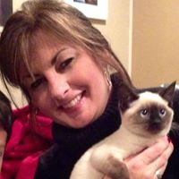 Lisa Hernandez Photo 33
