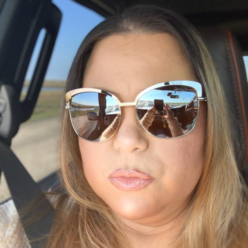 Elizabeth Casarez Photo 18