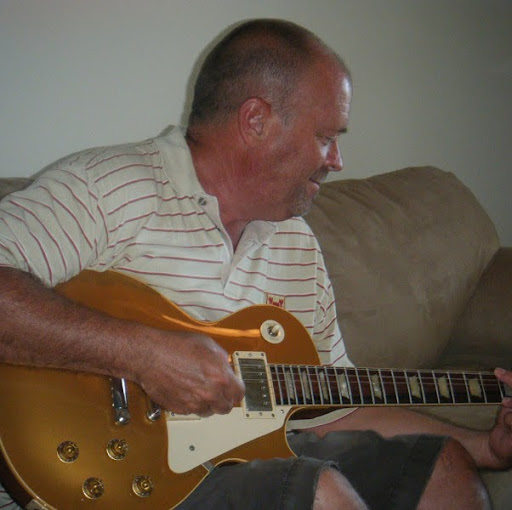 Dan Gustafson Photo 8