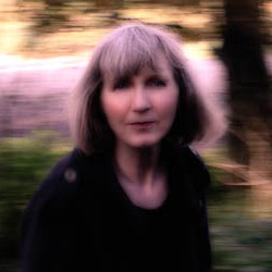 Ruth Mills Photo 44
