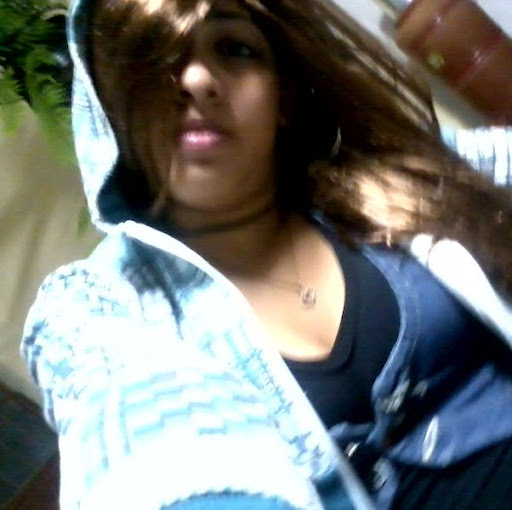 Melissa Azevedo Photo 23