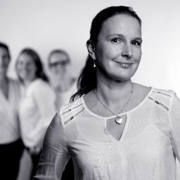 Claudia Beck Photo 12