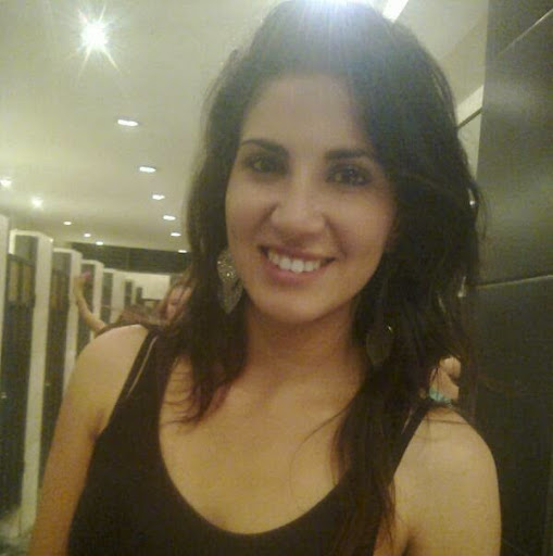 Rebeca Quiroz Photo 15