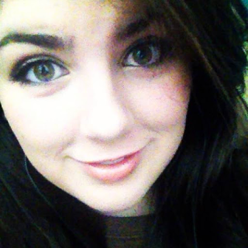 Emily Weaver Photo 12