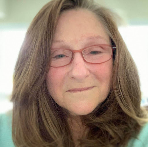 Vicki Marshall Photo 19