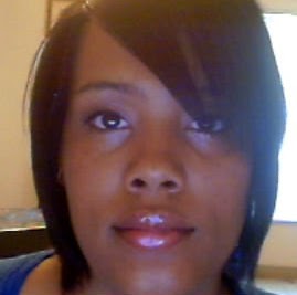 Tia Lewis Photo 9