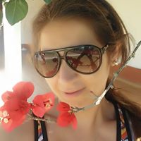 Paola Arce Photo 11
