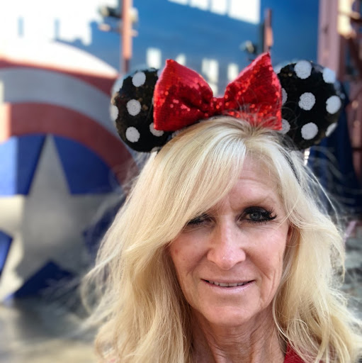 Wendy Farnsworth Photo 23