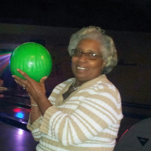 Barbara Wallace Photo 30