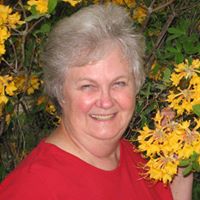 Elizabeth Lester Photo 45