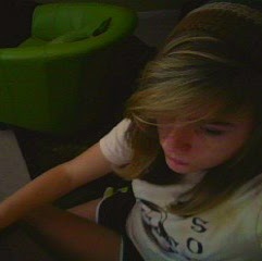 Samantha Sullivan Photo 23
