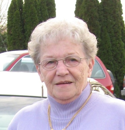 Joan King Photo 36