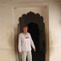 Patricia Robins Photo 5