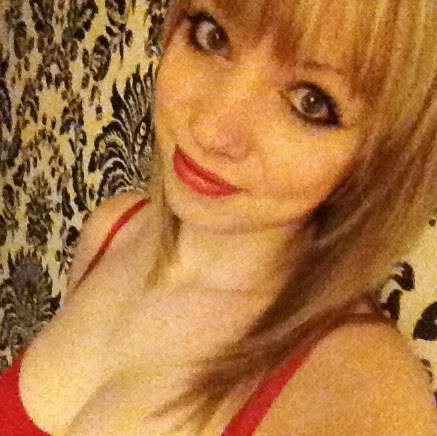Melissa Melia Photo 16
