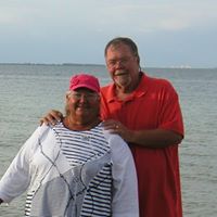 Linda Tuttle Photo 8