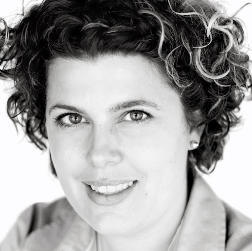 Rachel Stevenson Photo 34