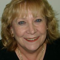 Anne Arnold Photo 33