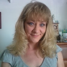 Lora Daniel Photo 1