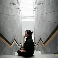 Julia Woo Photo 6