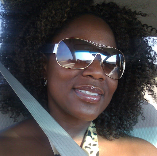 Alicia Hawkins Photo 13