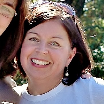 Beth Larson Photo 9