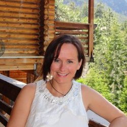 Lisa Clark Photo 63