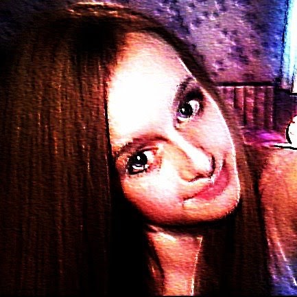 Phoebe Moore Photo 12