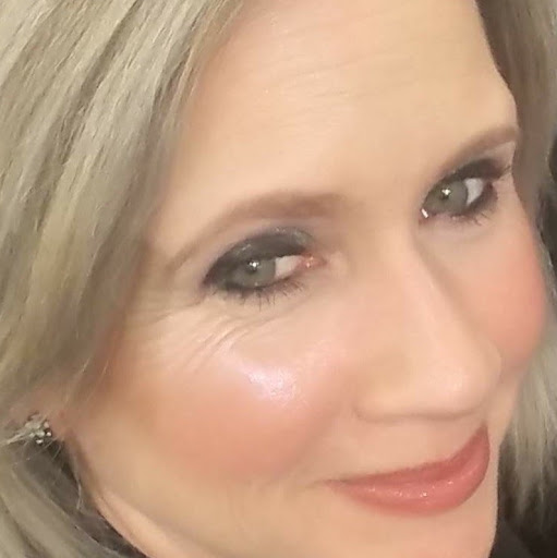 Kathryn Hill Photo 28