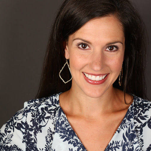 Amy Collins Photo 24