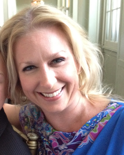 Lisa Staples Photo 34