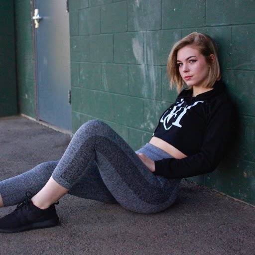 Caitlin Sharp Photo 25