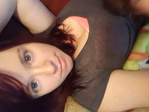 Anna Hall Photo 25