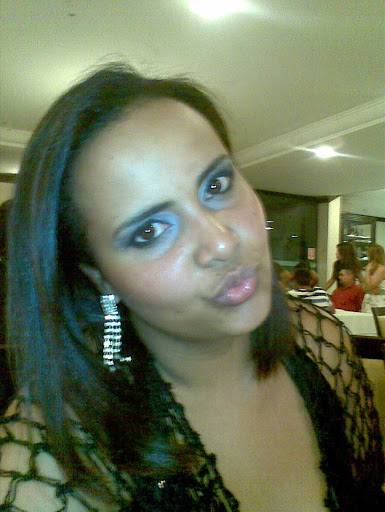 Angela Correia Photo 13