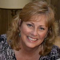 Christina Newman Photo 26